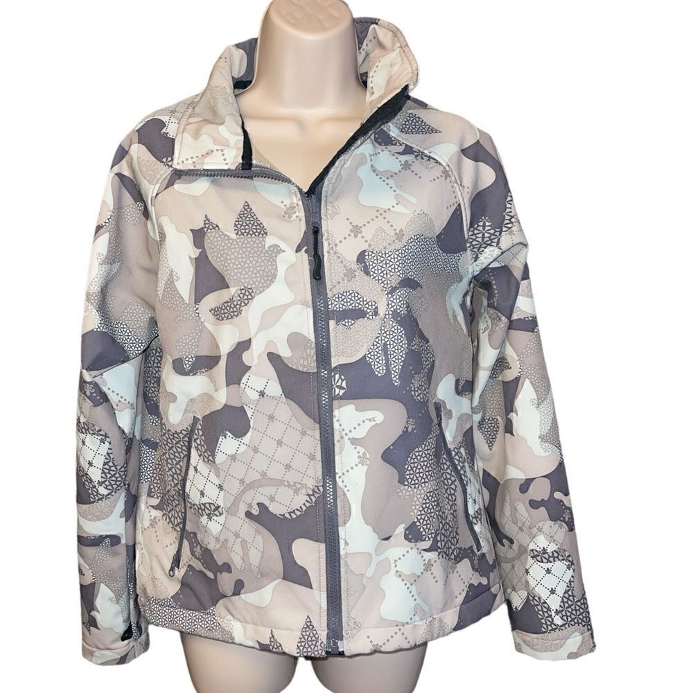 Hi-Tec camo-like full zip water resistant Tagged